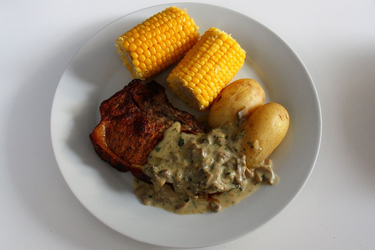Seared Pork Chops with Cider Pan Sauce